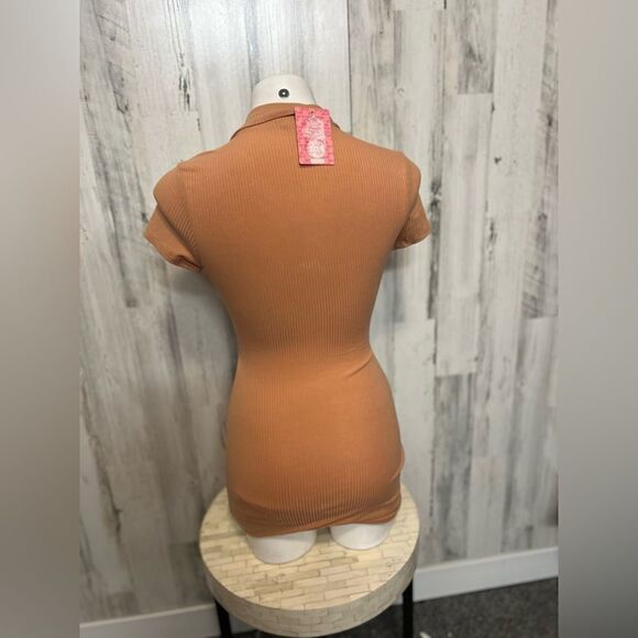 Brown dress - Picture 4 of 5